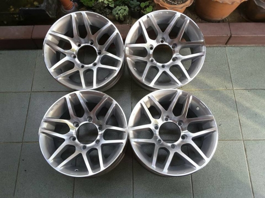 Max ขอบ 15 กว้าง 7 et+10 สภาพสวยๆ 1ชุด