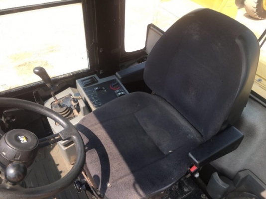 ขายรถตักล้อยาง CAT 910G รถนอกนำเข้าเองจากญี่ปุ่น สภาพสวยพร้อมใช้งาน มีVDOการทำงานครับ