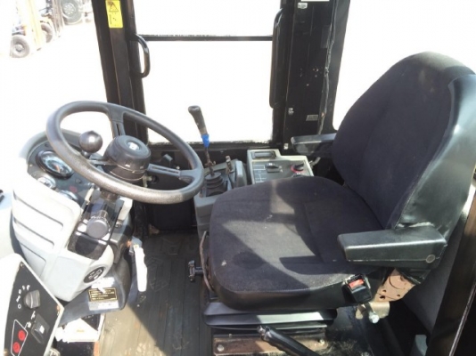 ขายรถตักล้อยาง CAT 910G รถนอกนำเข้าเองจากญี่ปุ่น สภาพสวยพร้อมใช้งาน มีVDOการทำงานครับ