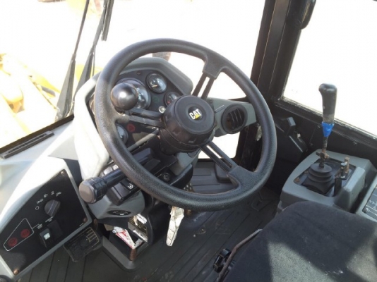 ขายรถตักล้อยาง CAT 910G รถนอกนำเข้าเองจากญี่ปุ่น สภาพสวยพร้อมใช้งาน มีVDOการทำงานครับ