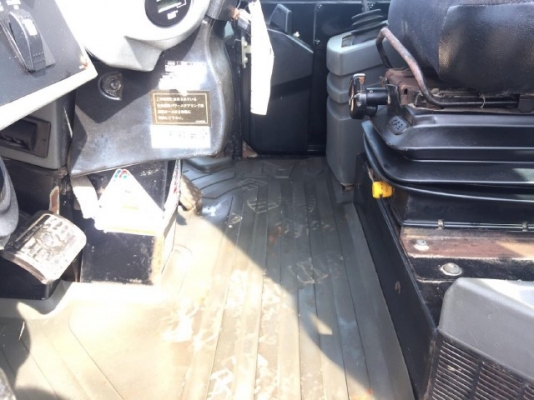 ขายรถตักล้อยาง CAT 910G รถนอกนำเข้าเองจากญี่ปุ่น สภาพสวยพร้อมใช้งาน มีVDOการทำงานครับ