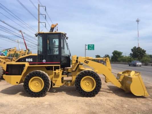 ขายรถตักล้อยาง CAT 910G รถนอกนำเข้าเองจากญี่ปุ่น สภาพสวยพร้อมใช้งาน มีVDOการทำงานครับ