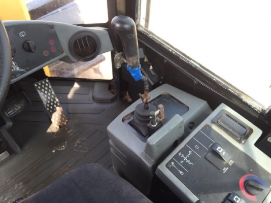 ขายรถตักล้อยาง CAT 910G รถนอกนำเข้าเองจากญี่ปุ่น สภาพสวยพร้อมใช้งาน มีVDOการทำงานครับ