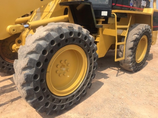 ขายรถตักล้อยาง CAT 910G รถนอกนำเข้าเองจากญี่ปุ่น สภาพสวยพร้อมใช้งาน มีVDOการทำงานครับ