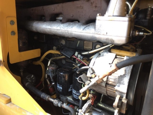 ขายรถตักล้อยาง CAT 924G รถนอกนำเข้าเองจากญี่ปุ่น สภาพสวยพร้อมใช้งาน มีVDOการทำงานครับ ขายรถตักล้อยาง CAT 924G รถนอกนำเข้าเองจากญี่ปุ่น สภาพสวยพร้อมใช้งาน มีVDOการทำงานครับ