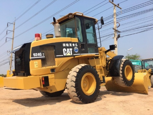 ขายรถตักล้อยาง CAT 924G รถนอกนำเข้าเองจากญี่ปุ่น สภาพสวยพร้อมใช้งาน มีVDOการทำงานครับ ขายรถตักล้อยาง CAT 924G รถนอกนำเข้าเองจากญี่ปุ่น สภาพสวยพร้อมใช้งาน มีVDOการทำงานครับ