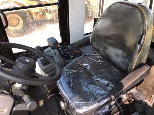 ขายรถตักล้อยาง CAT 924G รถนอกนำเข้าเองจากญี่ปุ่น สภาพสวยพร้อมใช้งาน มีVDOการทำงานครับ ขายรถตักล้อยาง CAT 924G รถนอกนำเข้าเองจากญี่ปุ่น สภาพสวยพร้อมใช้งาน มีVDOการทำงานครับ