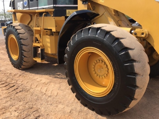 ขายรถตักล้อยาง CAT 924G รถนอกนำเข้าเองจากญี่ปุ่น สภาพสวยพร้อมใช้งาน มีVDOการทำงานครับ ขายรถตักล้อยาง CAT 924G รถนอกนำเข้าเองจากญี่ปุ่น สภาพสวยพร้อมใช้งาน มีVDOการทำงานครับ