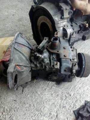 เครื่องพร้อมเกียร์