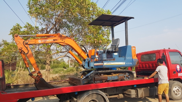 ขายด่วนรถแบคโฮKUBOTAคูโบต้าKH26เทียบเท่าPC30เครื่องคูโบต้า3สูบดีปั่มแรงรถนอกเพิ่งนำเข้ามาใหม่ยังไม่เคยใช้งานในเมืองไทยเลย ย