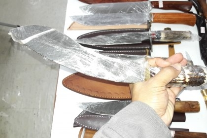 ขายมีดเหล็กมาดากัสด้ามเขากวางนอก พร้อมปอกหนังสวยงาม