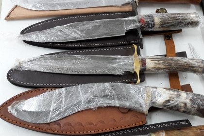 ขายมีดเหล็กมาดากัสด้ามเขากวางนอก พร้อมปอกหนังสวยงาม