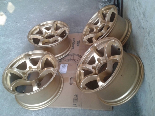 ขอบ17นิ้ว6รู หน้า8 หลัง9 ชุดนี้ ราคา 8900 บาท ขอบ17นิ้ว6รู หน้า8 หลัง9 ชุดนี้ ราคา 8900 บาท