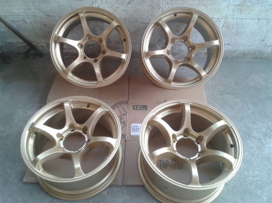 ขอบ17นิ้ว6รู หน้า8 หลัง9 ชุดนี้ ราคา 8900 บาท