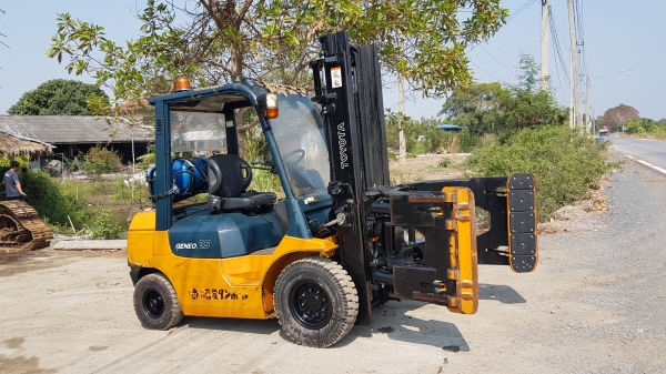 ขายด่วนรถยก TOYOTA 7FG25ยก2.5ตันเสาสูง3เมตรงาหนีบหมูนเกียออโต้รถนอกเพิ่งเข้ามายังไม่เคยใช้งานในเมืองไทยเลย ขายด่วนรถยก TOYOTA 7FG25ยก2.5ตันเสาสูง3เมตรงาหนีบหมูนเกียออโต้รถนอกเพิ่งเข้ามายังไม่เคยใช้งานในเมืองไทยเลย