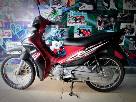 SPARK 115 i สต้าทมือ สีดำแดง เครื่องยนต์ 115 ซีซี รถที่ประหยัดน้ำมัน 18900