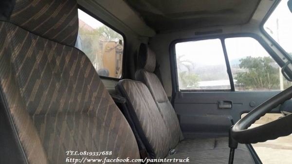 ขายถูกด่วนๆ รถบรรทุก 6 ล้อกลางติดเครน :ISUZU NPR / กระบะท้ายลาด สินค้าเก่าบริษัท /ราคาเพียง 380,000 บาท