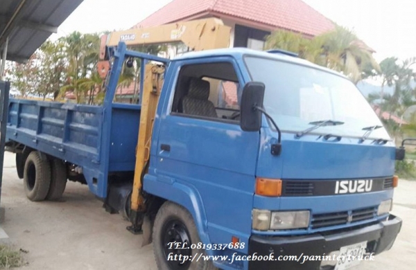 ขายถูกด่วนๆ รถบรรทุก 6 ล้อกลางติดเครน :ISUZU NPR / กระบะท้ายลาด สินค้าเก่าบริษัท /ราคาเพียง 380,000 บาท