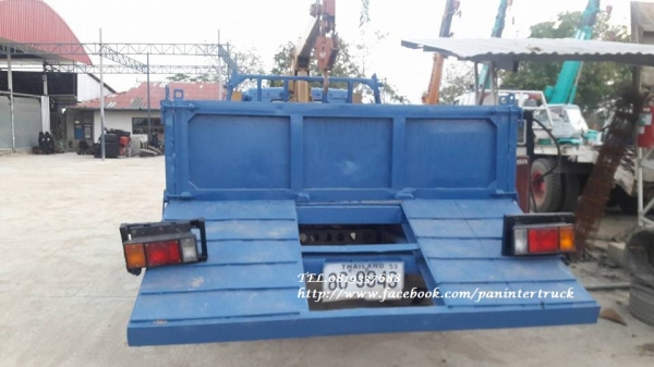 ขายถูกด่วนๆ รถบรรทุก 6 ล้อกลางติดเครน :ISUZU NPR / กระบะท้ายลาด สินค้าเก่าบริษัท /ราคาเพียง 380,000 บาท