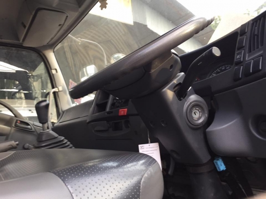 Isuzu FTR 240 มีนาคม 58 คัซซียาว 6.5 มีลิฟท้าย ยางใหม่หมด วิ่งมาแค่30,000 1,250,000 086-6642-442