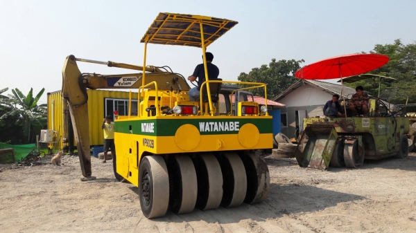 รถบดล้อยาง9ล้อ WATANABE WP902B พร้อมใช้งาน รถบดล้อยาง9ล้อ WATANABE WP902B พร้อมใช้งาน