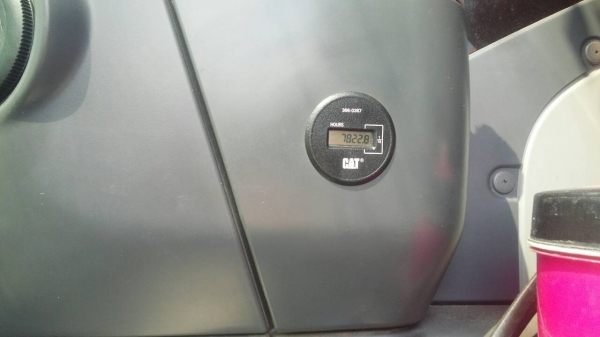 รถแบคโฮ CAT 320 D ญี่ปุ่น 7,000 ชั่วโมง