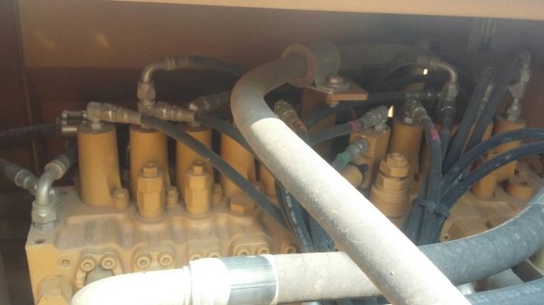 รถแบคโฮ CAT 320 D ญี่ปุ่น 7,000 ชั่วโมง