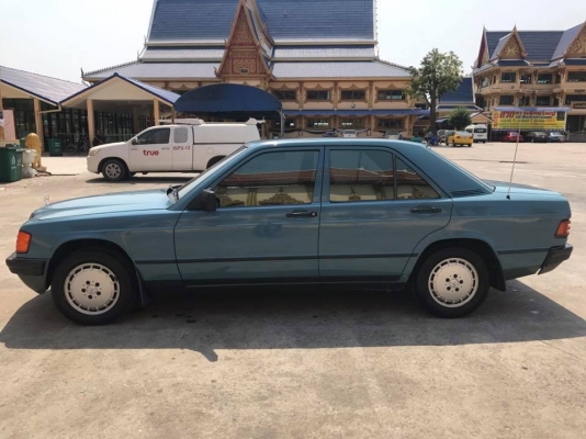 mercedes benz 190E Year 1989