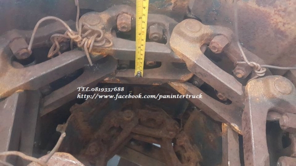 FROM JAPAN ขายถูกด่วนๆLINK WITH TRACK SHOE สำหรับใส่กับรถขุดไซค์ 40,45,50,55 /มี 1 คู่ / ราคา(คู่ละ 52,000 บาท) สนใจติดต่อ 0819337688