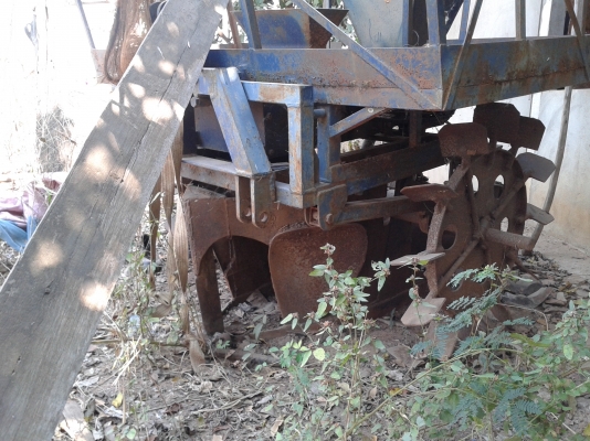 ขายเครื่องปลูกอ้อย กลกิจร่องคู่ หัวหมูเดี่ยว ห่าง45ซม. สวยๆ ขายเครื่องปลูกอ้อย กลกิจร่องคู่ หัวหมูเดี่ยว ห่าง45ซม. สวยๆ