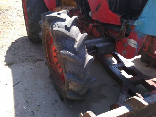 ขายด่วน รถไถ KUBOTA M7040 สภาพใช้งานได้ปกติ อุปกรณ์ดันหน้าผาน3 เอกสารใบแจ้งจำหน่าย