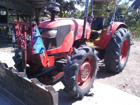 ขายด่วน รถไถ KUBOTA M7040 สภาพใช้งานได้ปกติ อุปกรณ์ดันหน้าผาน3 เอกสารใบแจ้งจำหน่าย
