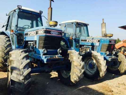 ขายรถไถ FORD 8210 ราคา 500000