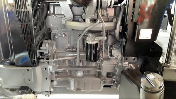 ขายรถไถฟอร์ด NEWHOLLAND TS100 TURBO 4WD ขายรถไถฟอร์ด NEWHOLLAND TS100 TURBO 4WD