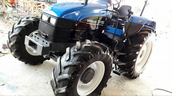 ขายรถไถฟอร์ด NEWHOLLAND TS100 TURBO 4WD ขายรถไถฟอร์ด NEWHOLLAND TS100 TURBO 4WD