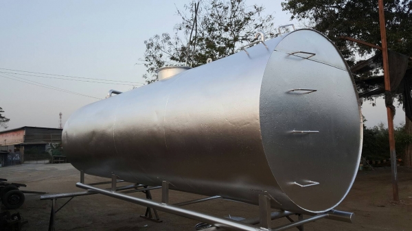 ขายถัง น้ำมันขนาด 15000 ลิตรเหล็กหนา สวยๆ ขายถัง น้ำมันขนาด 15000 ลิตรเหล็กหนา สวยๆ