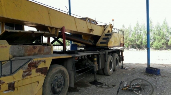 เครน กรู๊ฟ 20 ตัน พร้อมใช้