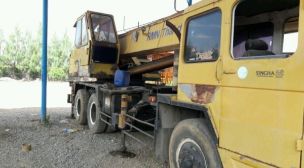 เครน กรู๊ฟ 20 ตัน พร้อมใช้