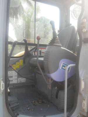 ขายค่ะ..KOMATSU PC45MR -1 มาใหม่ค่ะ..เก่าญี่ปุ่นแท้  สภาพสวย  ใช้งานมาแค่  1,XXX  ชั่วโมง  มีลายแย๊ก  ลองระบบกันได้ทุกวัน  โทร  089-3818694  ดวงนภา