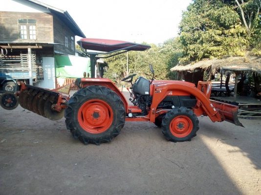 รถไถคูโบต้า  L45 DI  พร้อมผาน6ใบดันหน้า รถสวยพร้อมใช้งาน เครื่องแน่น ไฮโดริคดีขึ้นลงไว