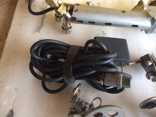 ชุดตัดแก๊สแบบอัตโนมัติ ยี่ห้อ Koike Handy Auto ผลิตประเทศ ญี่ปุ่น ใช้ในการตัดโลหะ (มีวีดีโอการใช้งาน) ชุดตัดแก๊สแบบอัตโนมัติ ยี่ห้อ Koike Handy Auto ผลิตประเทศ ญี่ปุ่น ใช้ในการตัดโลหะ (มีวีดีโอการใช้งาน)