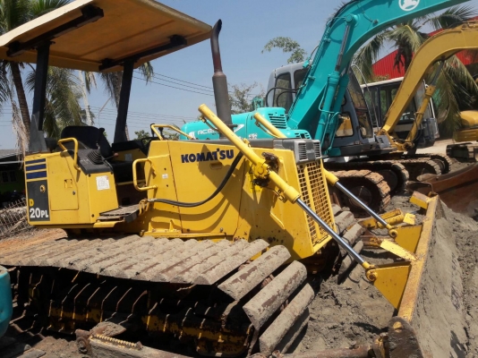 ขายค่ะ..รถดันดิน KOMATSU D20PL-7E  มาใหม่  เก่าญี่ปุ่นแทั..สภาพสวย  ใช้งานมาแค่ 4,XXXชั่วโมง  แทรค 70  ลองระบบกันได้ทุกวัน โทร  089-3818694  ดวงนภา