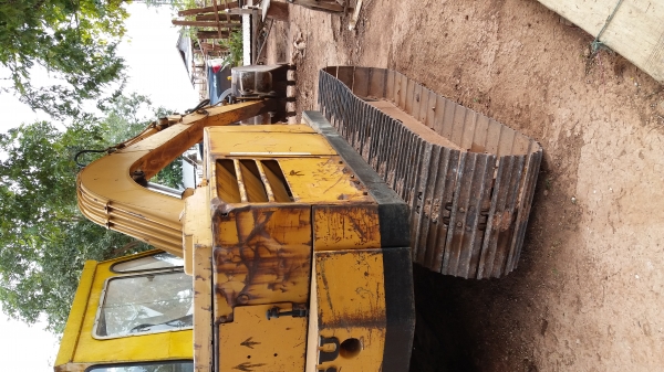 ขายรถแบคโฮ komatsu pc60-1