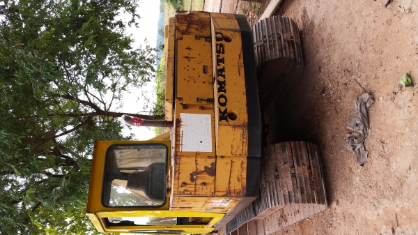 ขายรถแบคโฮ komatsu pc60-1