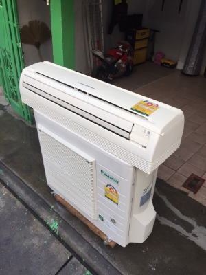 **** ขายแอร์ DAIKIN 18000 BTU สภาพสวย ****