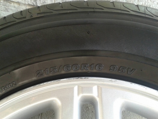 ล้ออีสุ ขอบ16นิ้ว6รู พร้อมยาง ชุดนี้ ราคา 5900 บาท