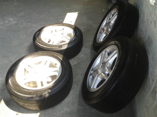 ล้ออีสุ ขอบ16นิ้ว6รู พร้อมยาง ชุดนี้ ราคา 5900 บาท