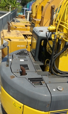 ต้องการขายรถขุดยี่ห้อ KOMATSU-PC128US-2E รถนอกนำเข้าจากญี่ปุ่น