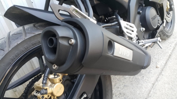 R15 2016 เทาเหลือง ลายใหม่ วิ่งน้อย พร้อมใช้งาน ไม่ล้มชนแปะครับ