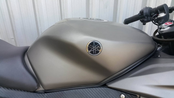 R15 2016 เทาเหลือง ลายใหม่ วิ่งน้อย พร้อมใช้งาน ไม่ล้มชนแปะครับ